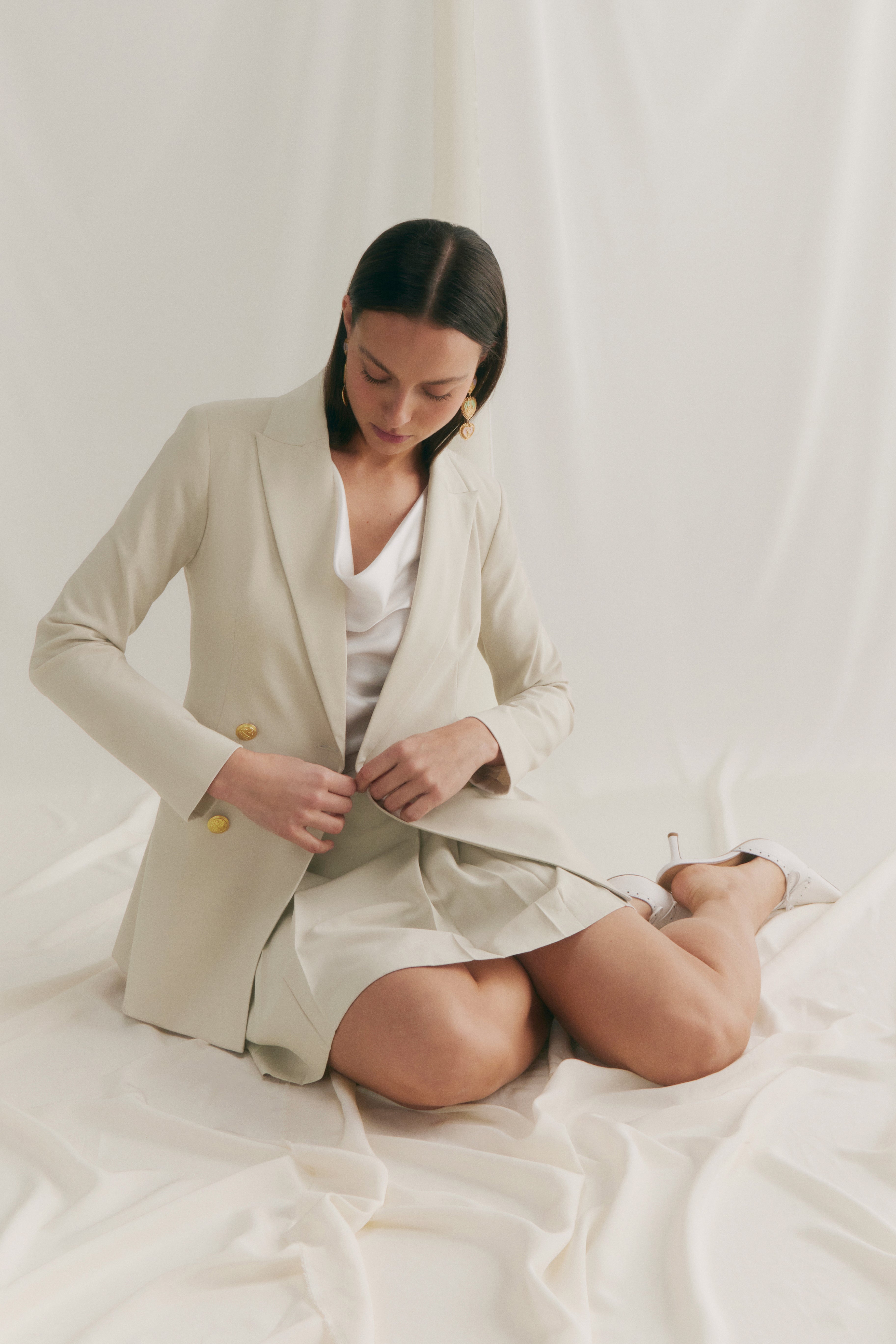 PLEAT SKIRT LATTE