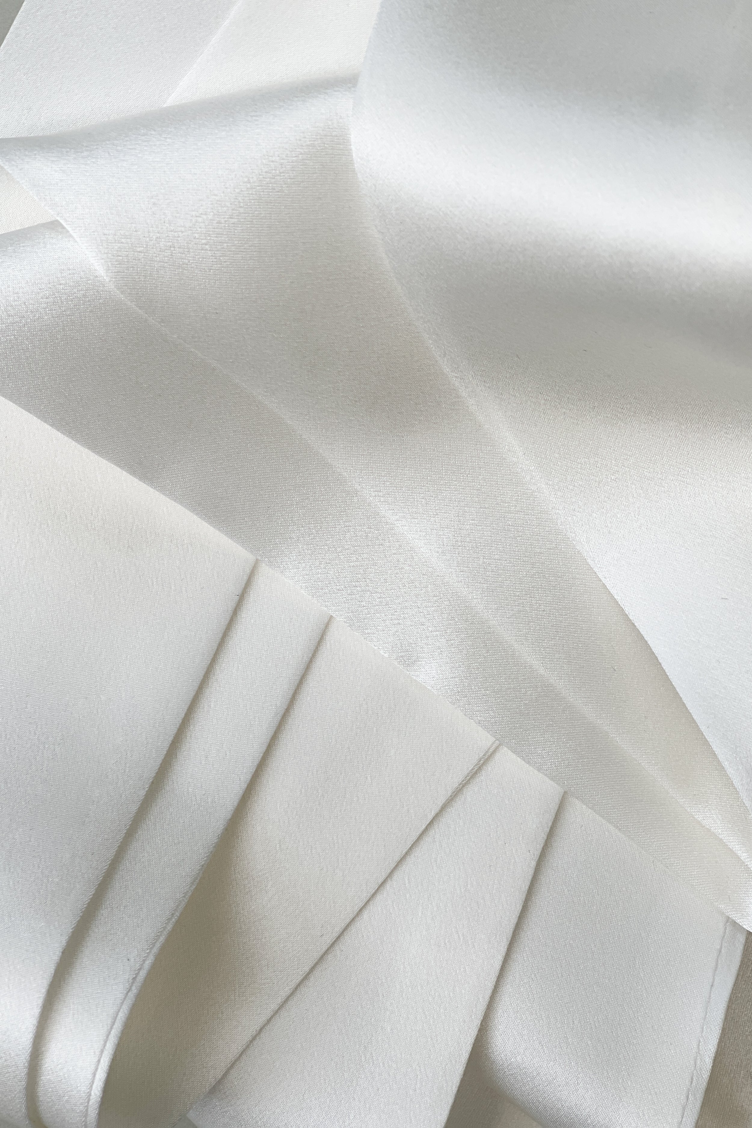 SILK SHIRT & TIE SET WHITE